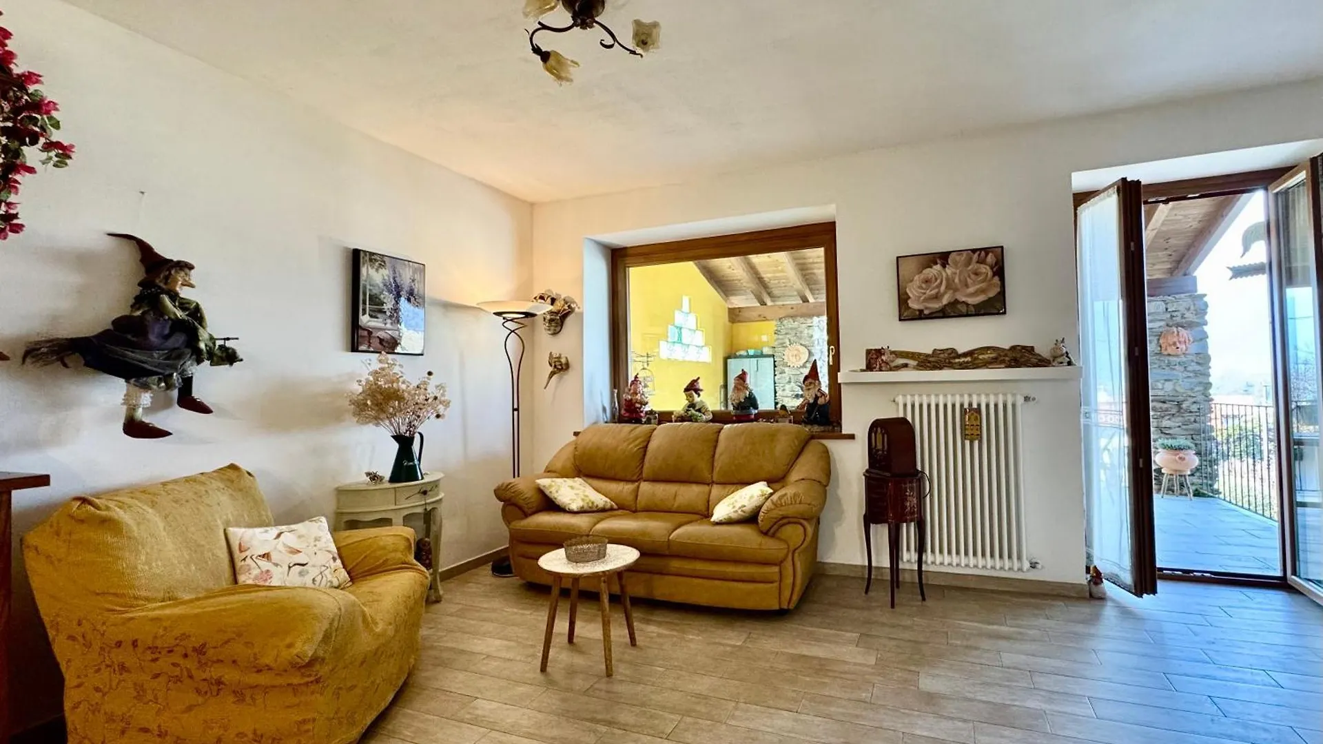 Perla Del Lago Colico 0*,  Italien